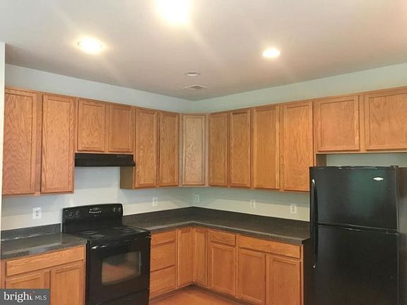 4th image of 15304 Lord Culpeper Ct