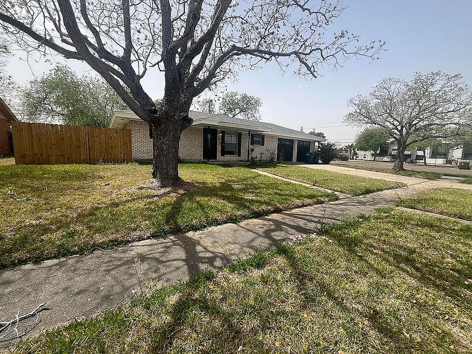 1st image of 4001 Bray Dr