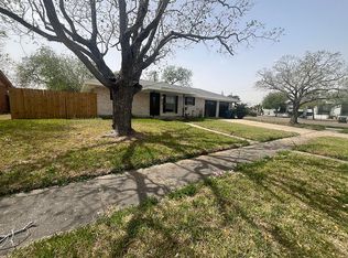 4001 Bray Dr, Corpus Christi, TX 78413