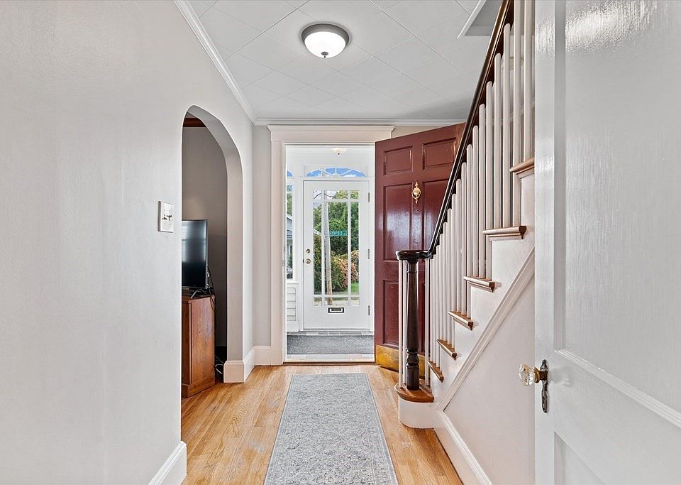 85 Newfield St, West Roxbury, MA 02132 Zillow