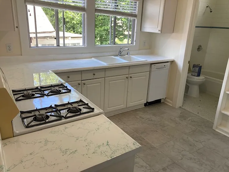 5601 Shattuck Ave — Photo 4