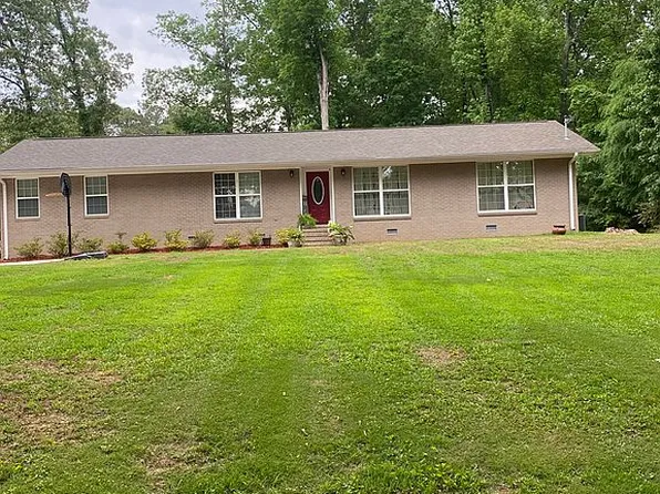 139 1st St N, Centreville, AL 35042