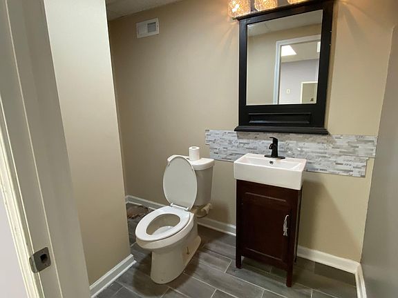 5th image of 526 Eagles Nest Cir