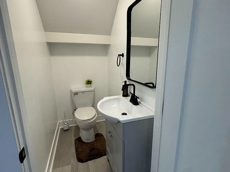 213 Catalpa Ln — Photo 17