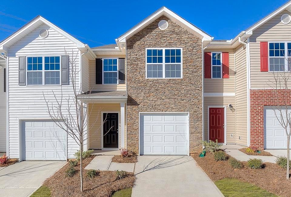 Broder Farm Townhomes Community - STOCKBRIDGE, GA