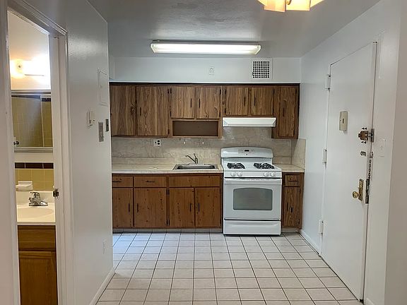 5th image of 11025 72nd Dr APT 1f