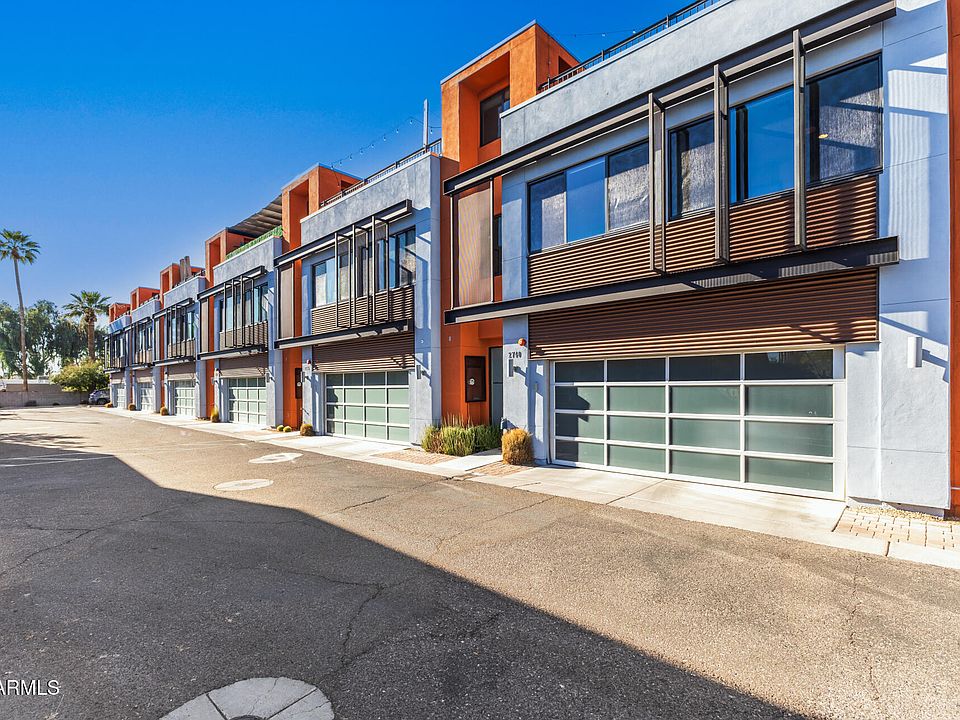 1st image of 2740 E ROMA Avenue
