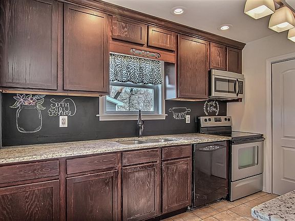 4th image of 3612 Saint Joseph Pl