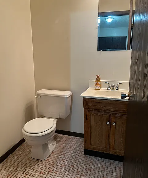 1043 Cranston Dr — Photo 4