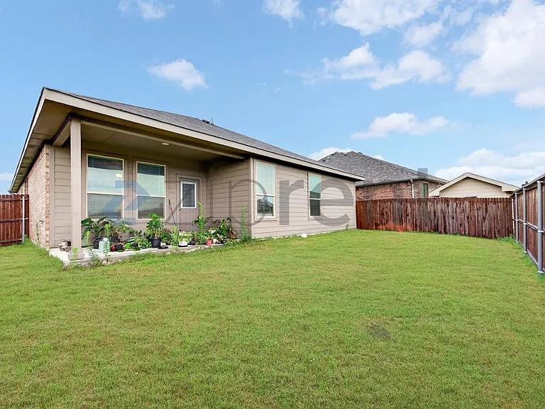 9024 Weepy Hollow Trl — Photo 35