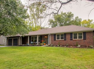 2312 W 104th St, Leawood, KS 66206