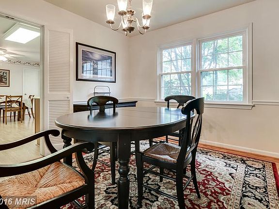3rd image of 5804 Sunderland Ct