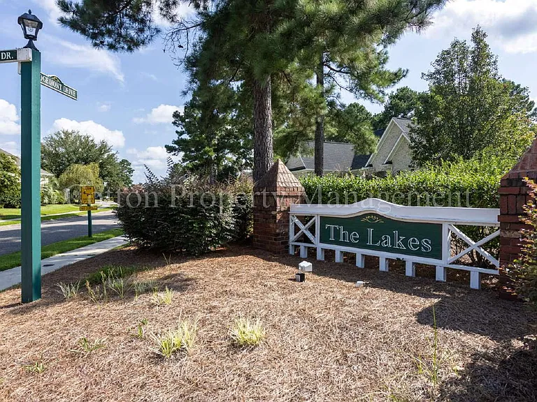 1010 Winterberry Cir — Photo 66