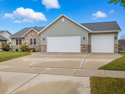 1219 Sunflower DRIVE, West Bend, WI, 53090