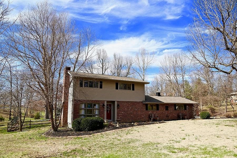 1st image of 1725 Highland Dr