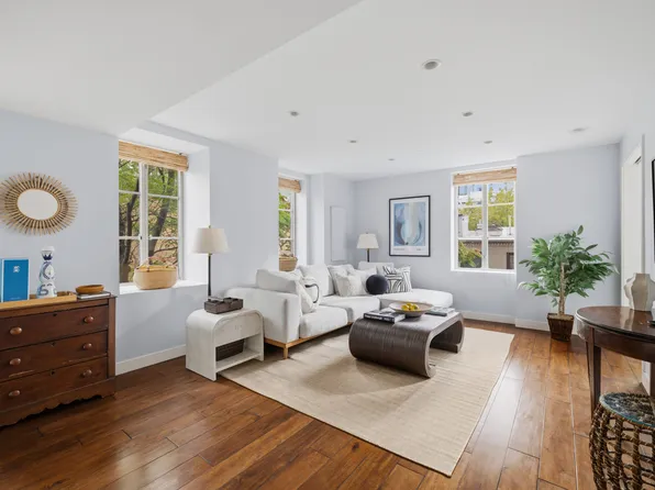 140 East 63rd Street image 1 of 12