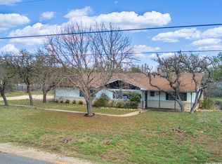 1101 5th St, Comfort, TX 78013