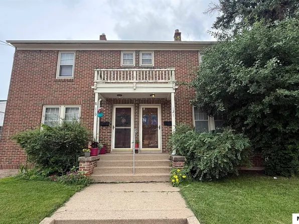 119 S Pennsylvania Ave, Mason City, IA 50401