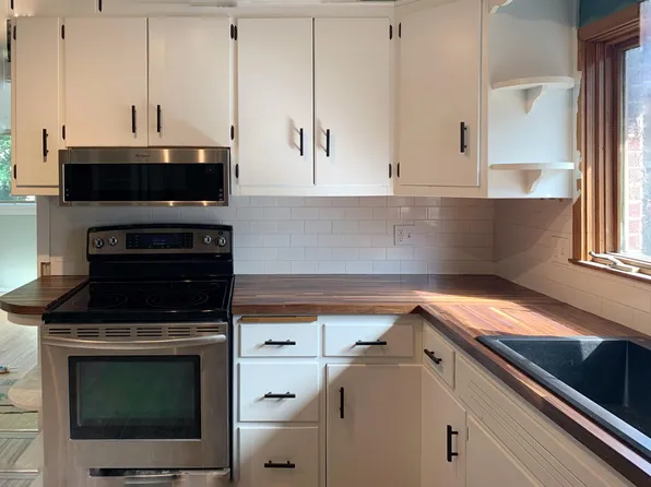 2804 N 70th St, Milwaukee, WI 53210