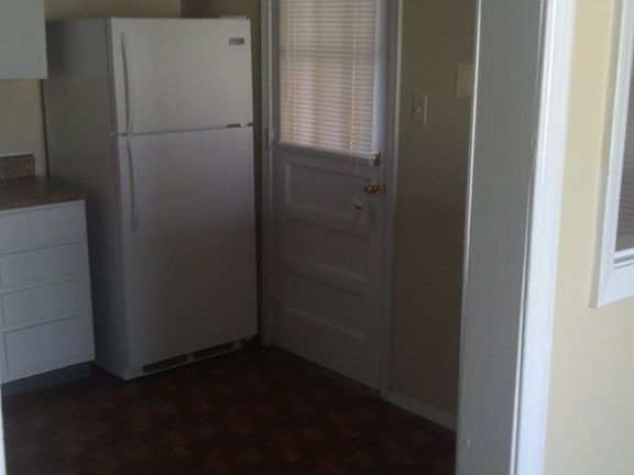 3rd image of 3646 Spottswood Ave APT 11