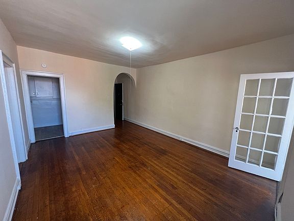 5th image of 3000 Monument Ave APT 12