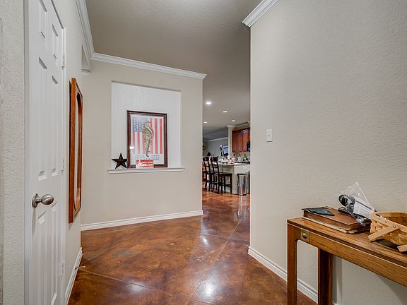 5th image of 3721 Monica Ln