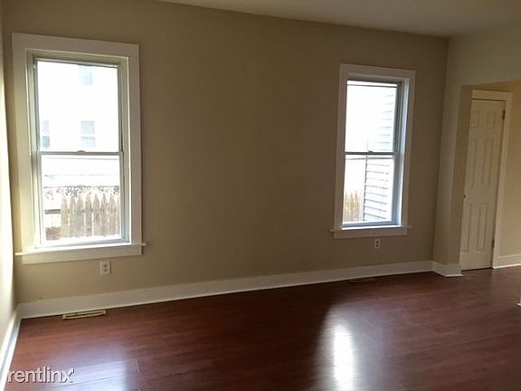 2nd image of 217 Rosette St