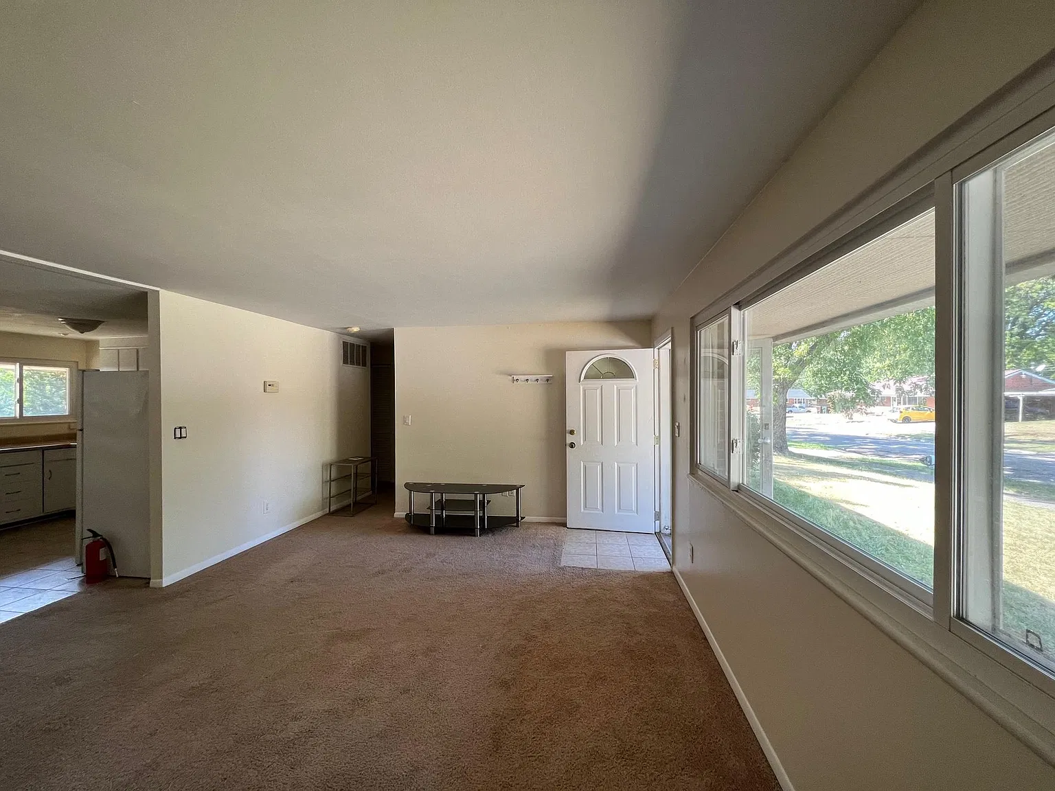 3 bed, 1404 sqft, $1,775 — Photo 4