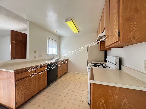 5th image of 3460 Santa Maria Way Unit 202E