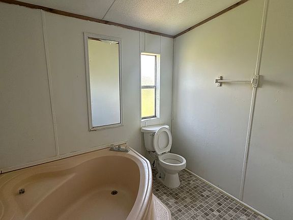 4th image of 26 Pitus Rd