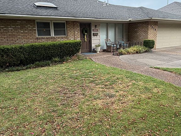 2nd image of 5338 S Hudson Pl