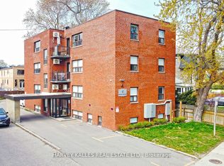 4 Benson Ave UNIT 8, Mississauga, ON L5H 2P2