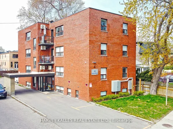 4 Benson Ave #7, Mississauga, ON L5H 2P2