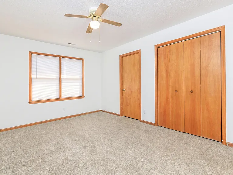 Belmont Heights Apartments & Townhomes — Photo 64