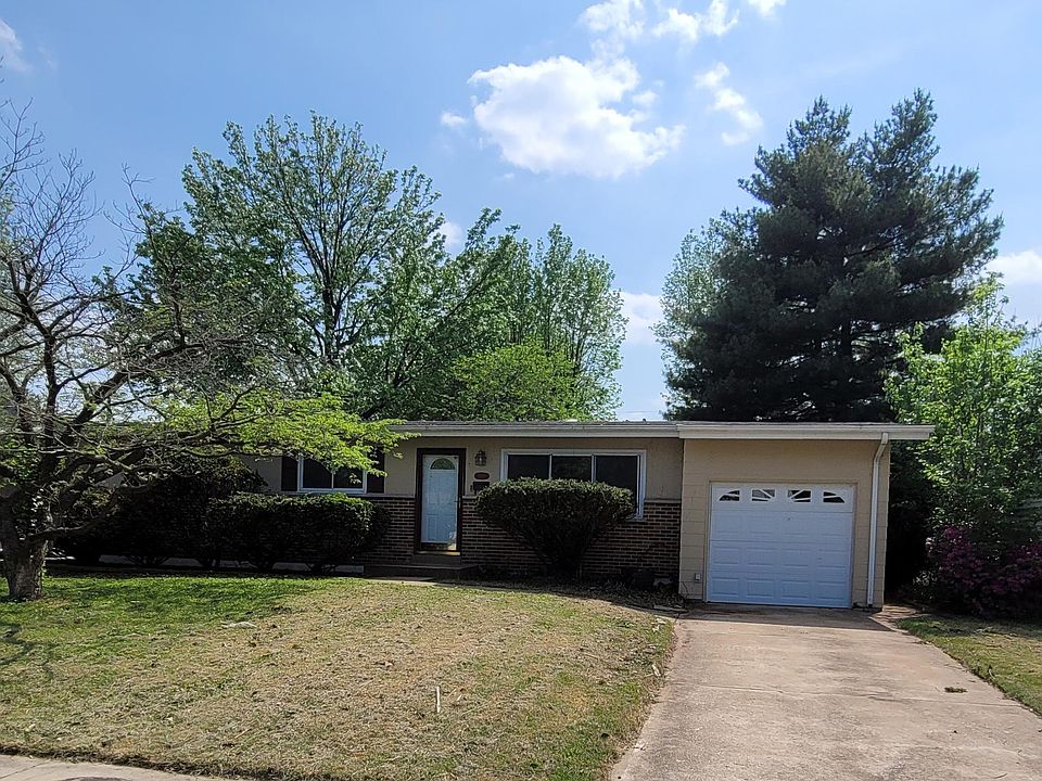 1st image of 2510 Mockingbird Ln