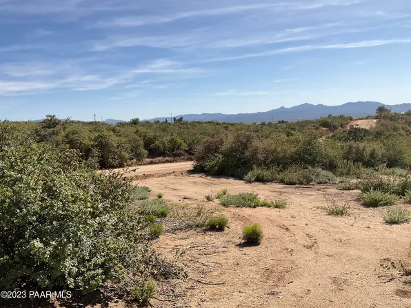 7750 W Shelburne Rd, Wilhoit, AZ 86332