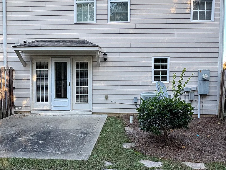 2311 Bentridge Ln — Photo 37