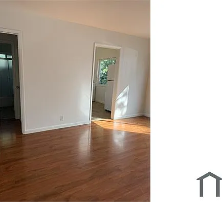 1280 Mastic St — Photo 16