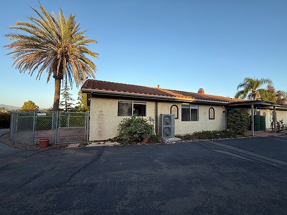 5th image of 654 McGavran Dr