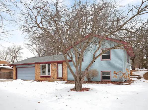 2909 109th Ave NW, Coon Rapids, MN 55433