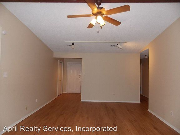 4th image of 4615 White Elm Dr