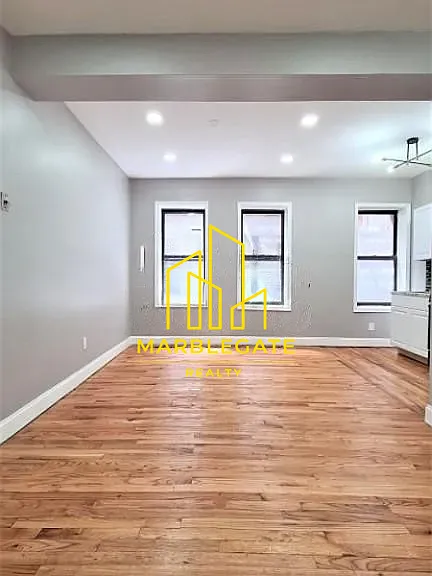 653 Mount Prospect Ave #44B — Photo 2