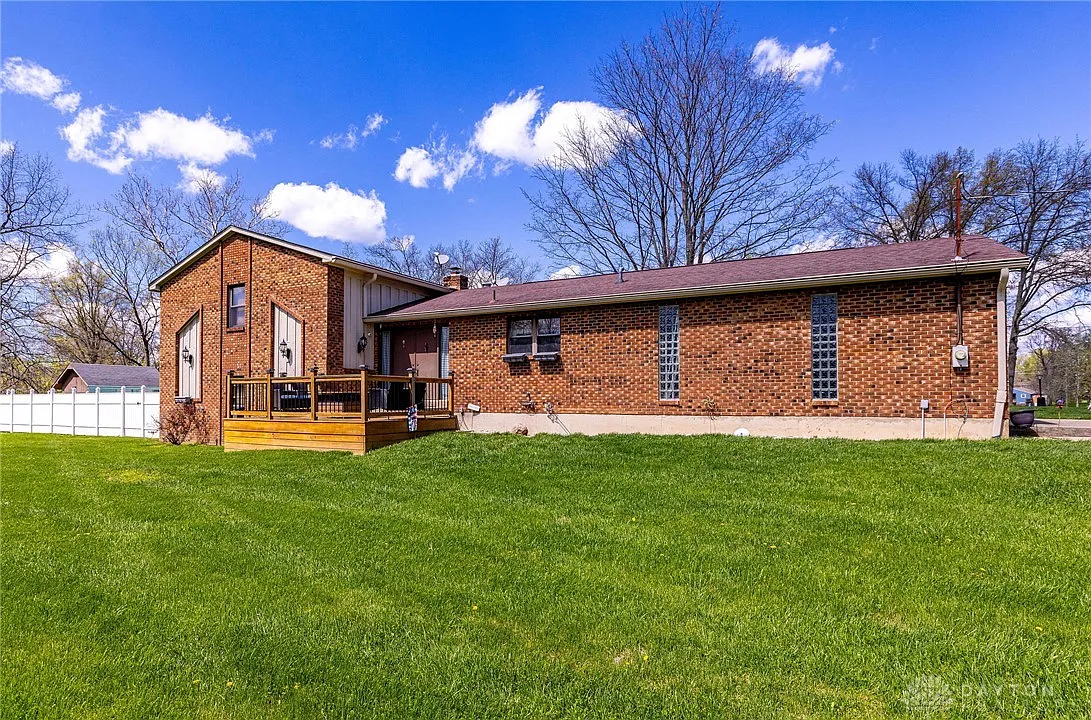 9681 Placid Dr photo 1