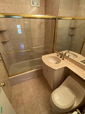 Rented by Akam Sales and Brokerage | media 24