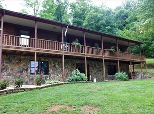 573 Round Hill School Rd, Fort Defiance, VA 24437