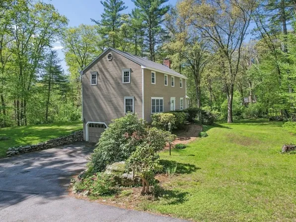 408 Whitney St, Northborough, MA 01532
