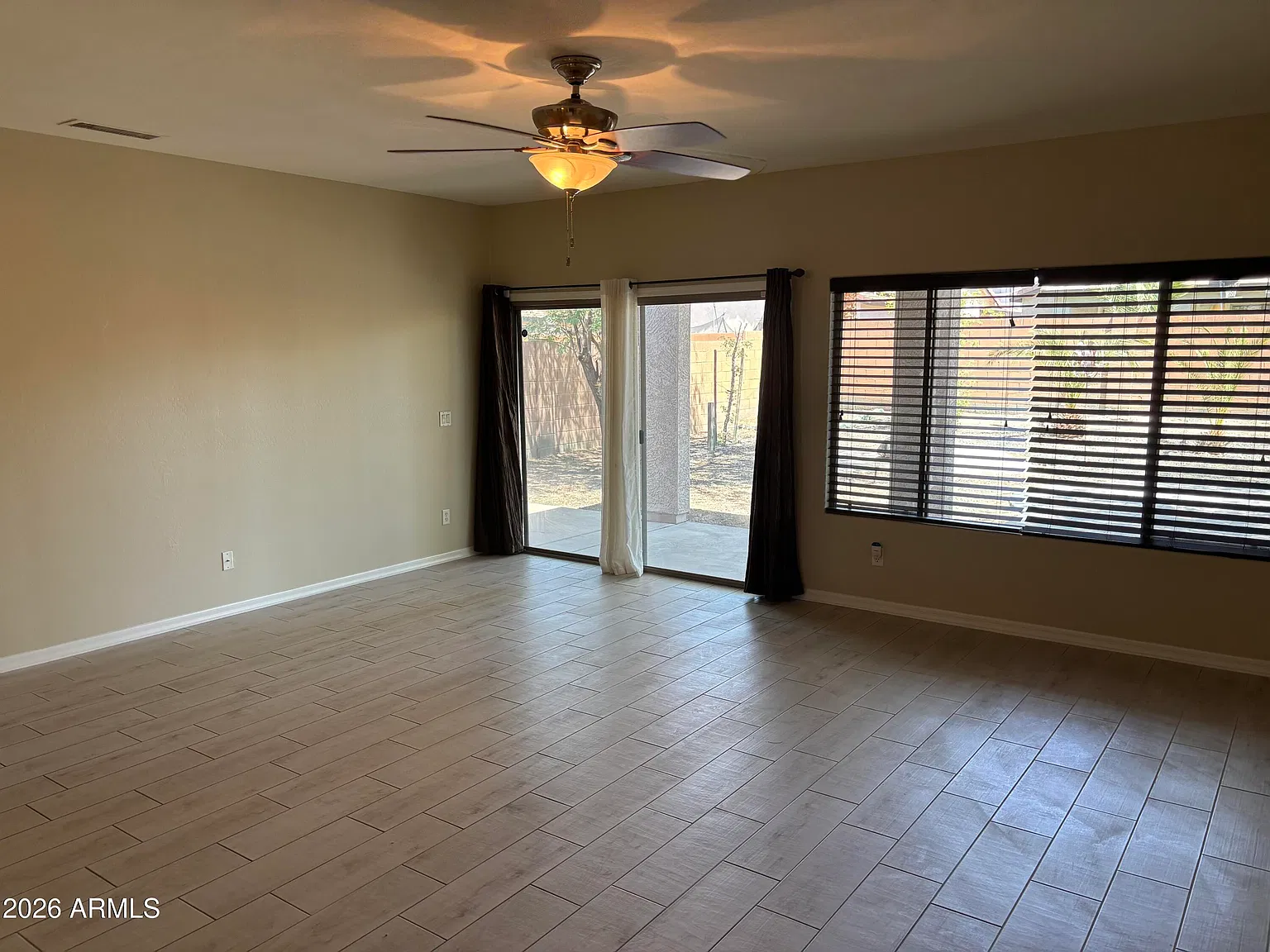 3 bed, 2.0 bath, 1597 sqft, $1,800 — Photo 1