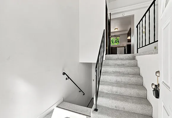 2 bed, 1.5 bath, 1113 sqft, $1,950 — Photo 4