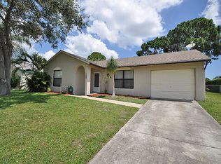 128 Lakeside Circle, Jupiter, FL 33458