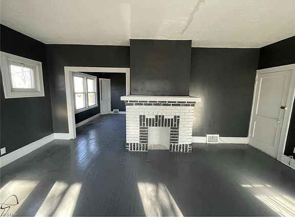 5th image of 12617 Edmonton Ave #2